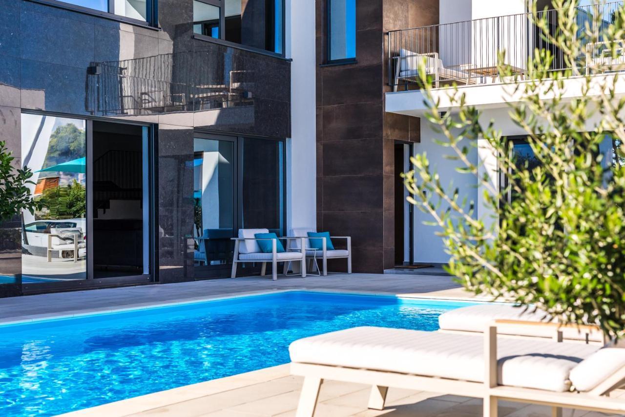 Appartamento Olive Tree Mansion Vir Esterno foto