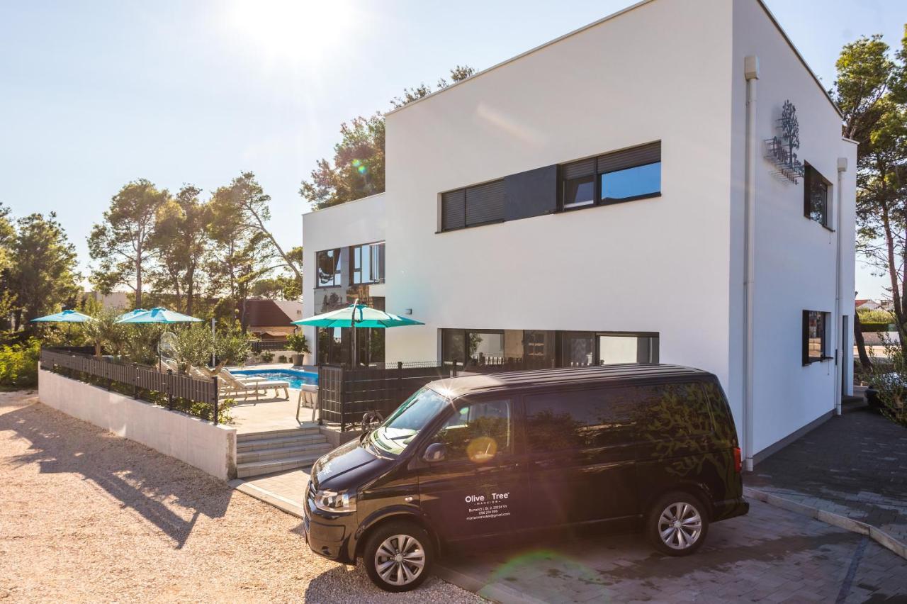 Appartamento Olive Tree Mansion Vir Esterno foto
