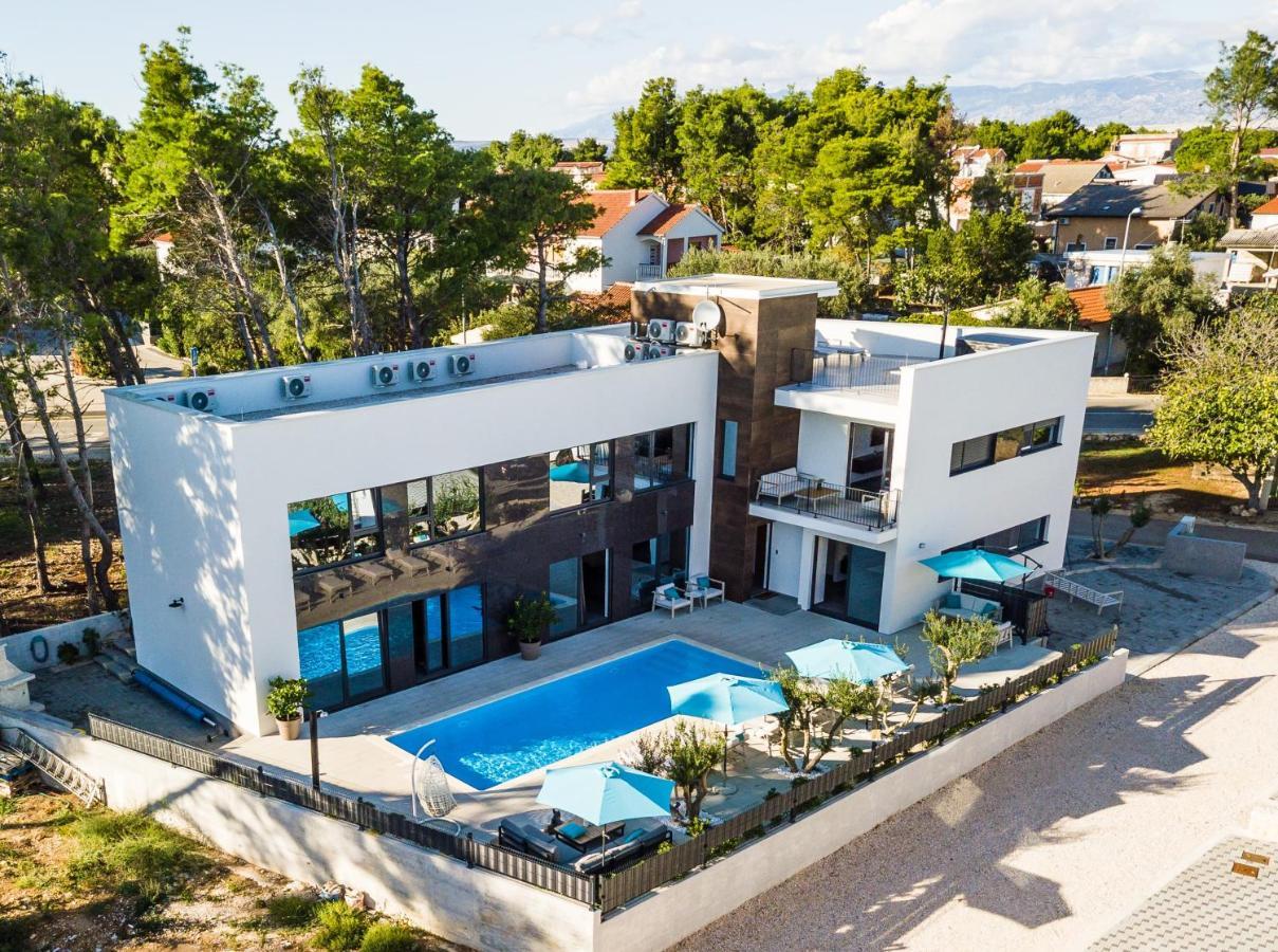 Appartamento Olive Tree Mansion Vir Esterno foto