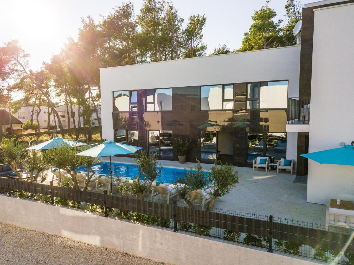 Appartamento Olive Tree Mansion Vir Esterno foto