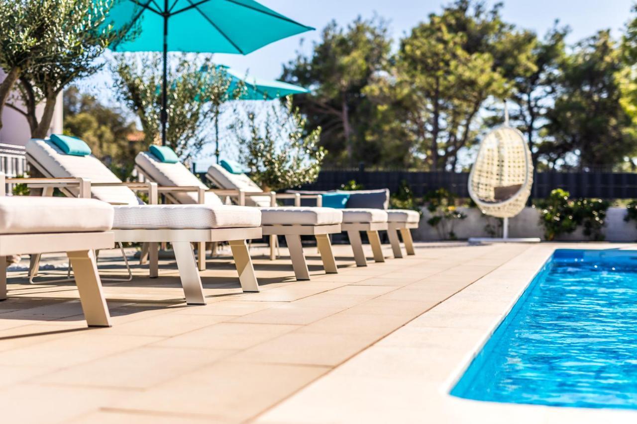 Appartamento Olive Tree Mansion Vir Esterno foto