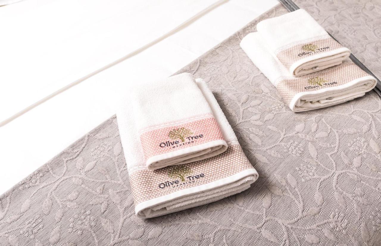 Appartamento Olive Tree Mansion Vir Esterno foto